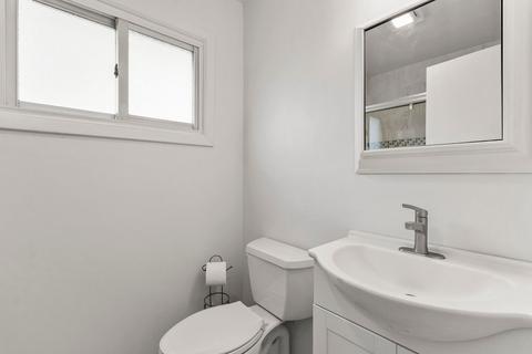 8700 Cranbrook Ln, Bridgeview, IL 60455 photo 9