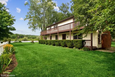 3220 E Bend Dr, Algonquin, IL 60102 photo 1