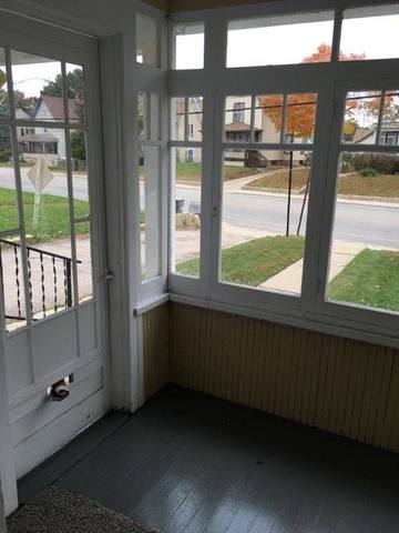 443 Villa St, Elgin, IL 60120 photo 2