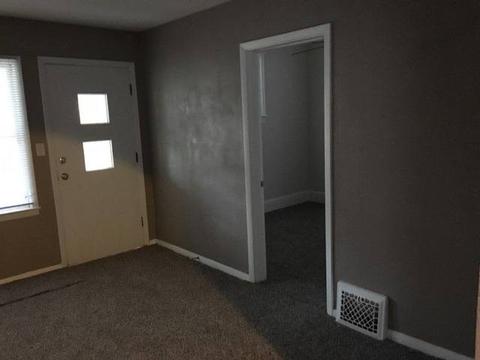 443 Villa St, Elgin, IL 60120 photo 9