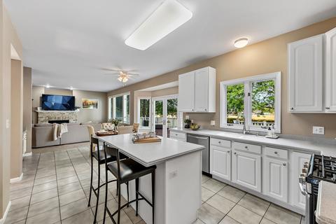 1915 Indigo Ct, Johnsburg, IL 60051 photo 9