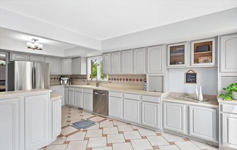 30 W761 Army Trail Rd, Wayne, IL 60184 photo 10