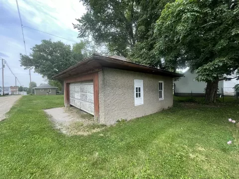 310 W Main St, Buda, IL 61314 photo 8
