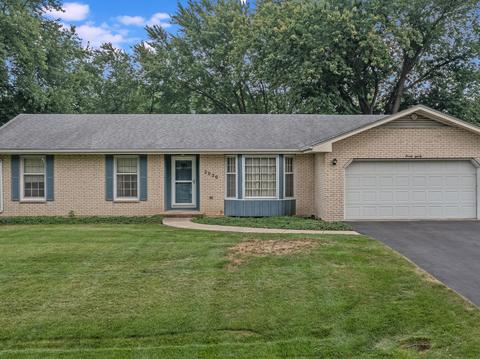 2020 Radcliffe Dr, Aurora, IL 60506 photo 2