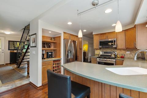 1102 Price Dr, Elgin, IL 60120 photo 8