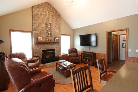 5351 Karen St, Danvers, IL 61732 photo 22