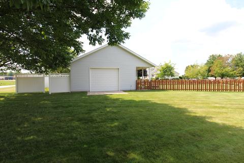 5351 Karen St, Danvers, IL 61732 photo 4
