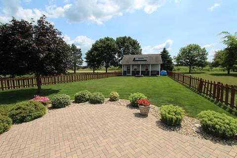 5351 Karen St, Danvers, IL 61732 photo 8