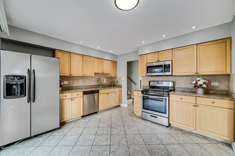 7901 W 76th St, Bridgeview, IL 60455 photo 5