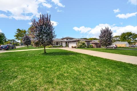 7901 W 76th St, Bridgeview, IL 60455 photo 2