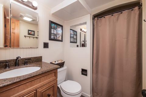 1009 Douglas Rd, Elgin, IL 60120 photo 26