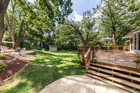 1009 Douglas Rd, Elgin, IL 60120 photo 3