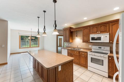 4212 Foxborough Ct, Kankakee, IL 60901 photo 10