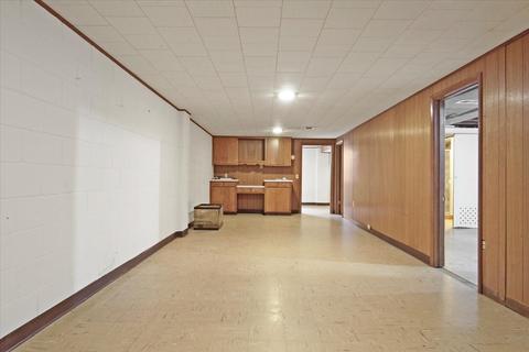 102 W Poplar St, Normal, IL 61761 photo 11