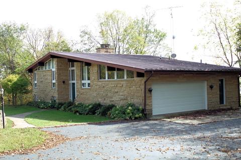 4012 E Mount Sumner Rd, Apple River, IL 61001 photo 2
