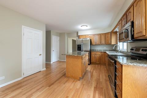 1804 N Beech Rd, Mount Prospect, IL 60056 photo 9