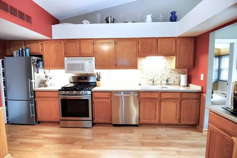 353 Bayberry Dr, Algonquin, IL 60102 photo 9