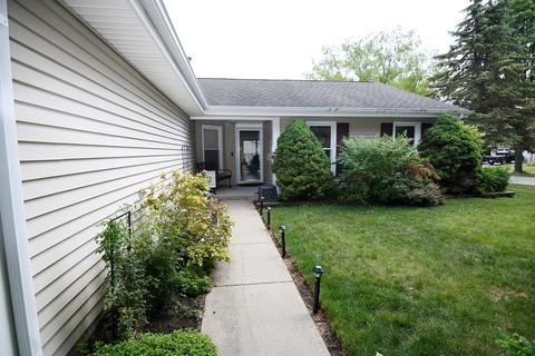 353 Bayberry Dr, Algonquin, IL 60102 photo 2