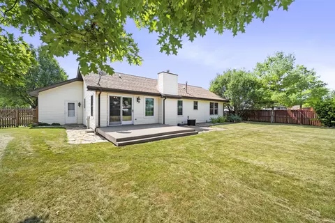 1700 Edgewater Dr, Morris, IL 60450 photo 2