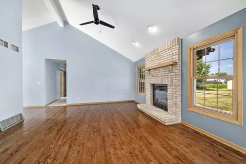 1700 Edgewater Dr, Morris, IL 60450 photo 6