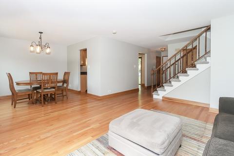 1029 Briarcliffe Blvd, Wheaton, IL 60189 photo 7