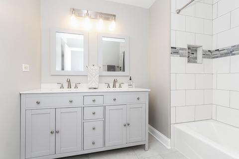 1029 Briarcliffe Blvd, Wheaton, IL 60189 photo 13