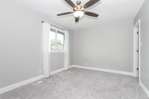 1029 Briarcliffe Blvd, Wheaton, IL 60189 photo 16