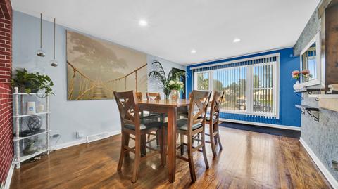 4530 S Laporte Ave, Chicago, IL 60638 photo 2