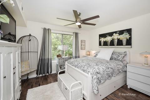 606 Waters Edge Dr #1B, Mchenry, IL 60050 photo 9