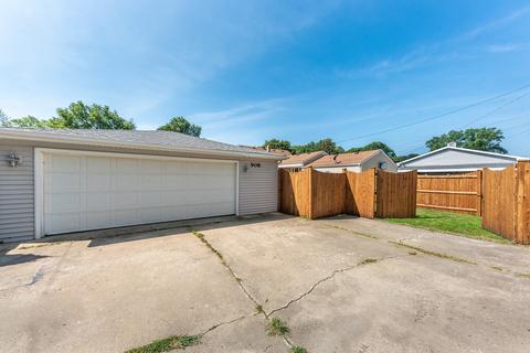 908 Douglas St, Morris, IL 60450 photo 23