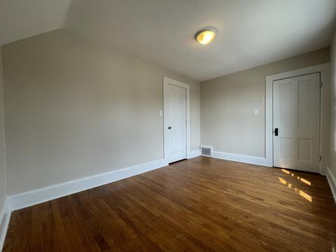 476 Saint Charles St, Elgin, IL 60120 photo 7