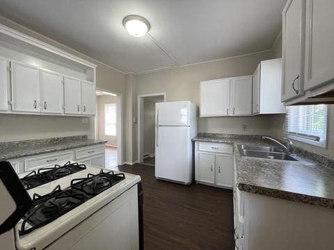 476 Saint Charles St, Elgin, IL 60120 photo 16