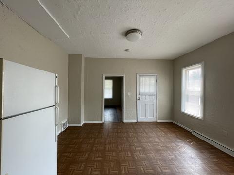 476 Saint Charles St, Elgin, IL 60120 photo 13