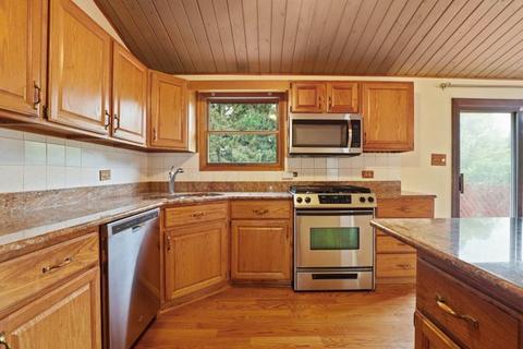 118 Roxbury Ln, Des Plaines, IL 60018 photo 9
