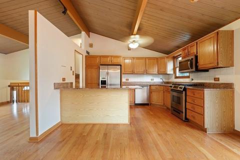 118 Roxbury Ln, Des Plaines, IL 60018 photo 7