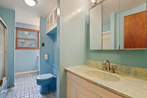 118 Roxbury Ln, Des Plaines, IL 60018 photo 11