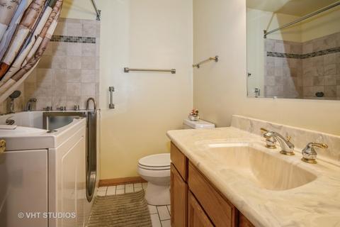 2739 Rusty Dr, Des Plaines, IL 60018 photo 12