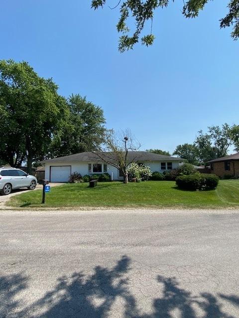 75 E Circle Dr, Streator, IL 61364 photo 1