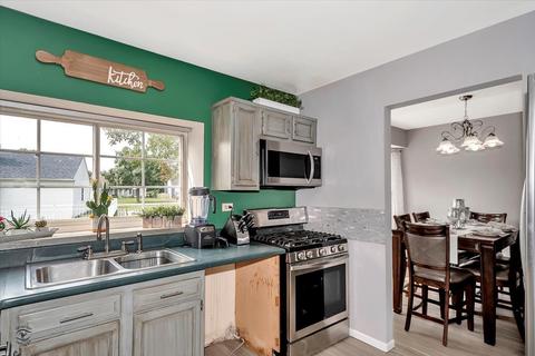 2585 Ridge Rd, Aurora, IL 60504 photo 6
