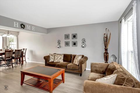 2585 Ridge Rd, Aurora, IL 60504 photo 3