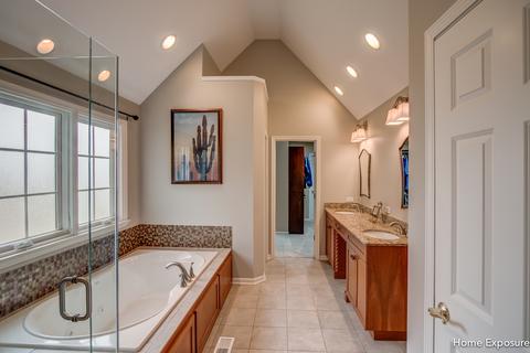 1660 Brookview Ct, Aurora, IL 60502 photo 22