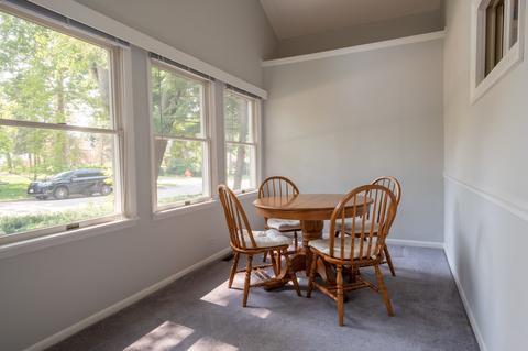 1017 Lakeside Dr, Wheaton, IL 60187 photo 5