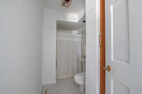 1017 Lakeside Dr, Wheaton, IL 60187 photo 23