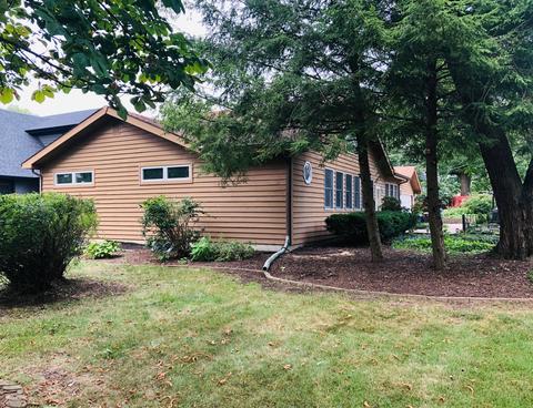 1017 Lakeside Dr, Wheaton, IL 60187 photo 3