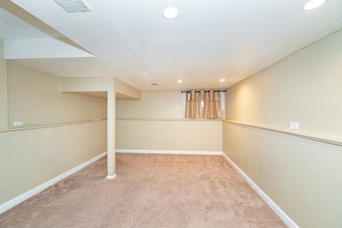 375 Oaktree Ct, Hoffman Estates, IL 60169 photo 27
