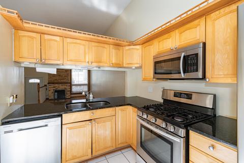375 Oaktree Ct, Hoffman Estates, IL 60169 photo 12