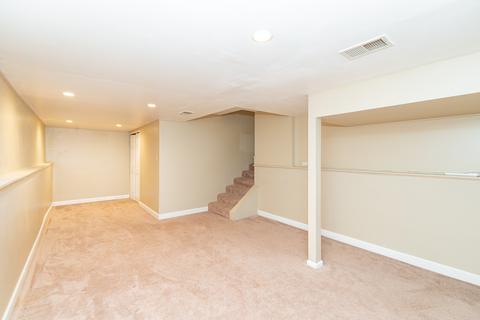 375 Oaktree Ct, Hoffman Estates, IL 60169 photo 28
