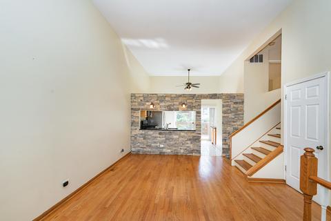 375 Oaktree Ct, Hoffman Estates, IL 60169 photo 19