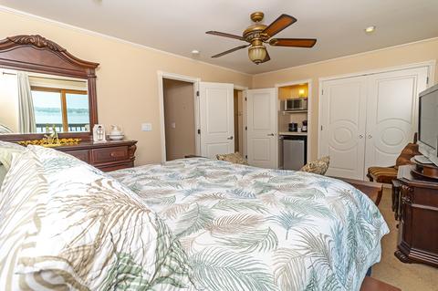 150 Eagle Point Rd, Fox Lake, IL 60020 photo 12