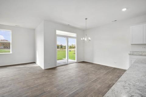 707 Slate Run, Elgin, IL 60124 photo 16